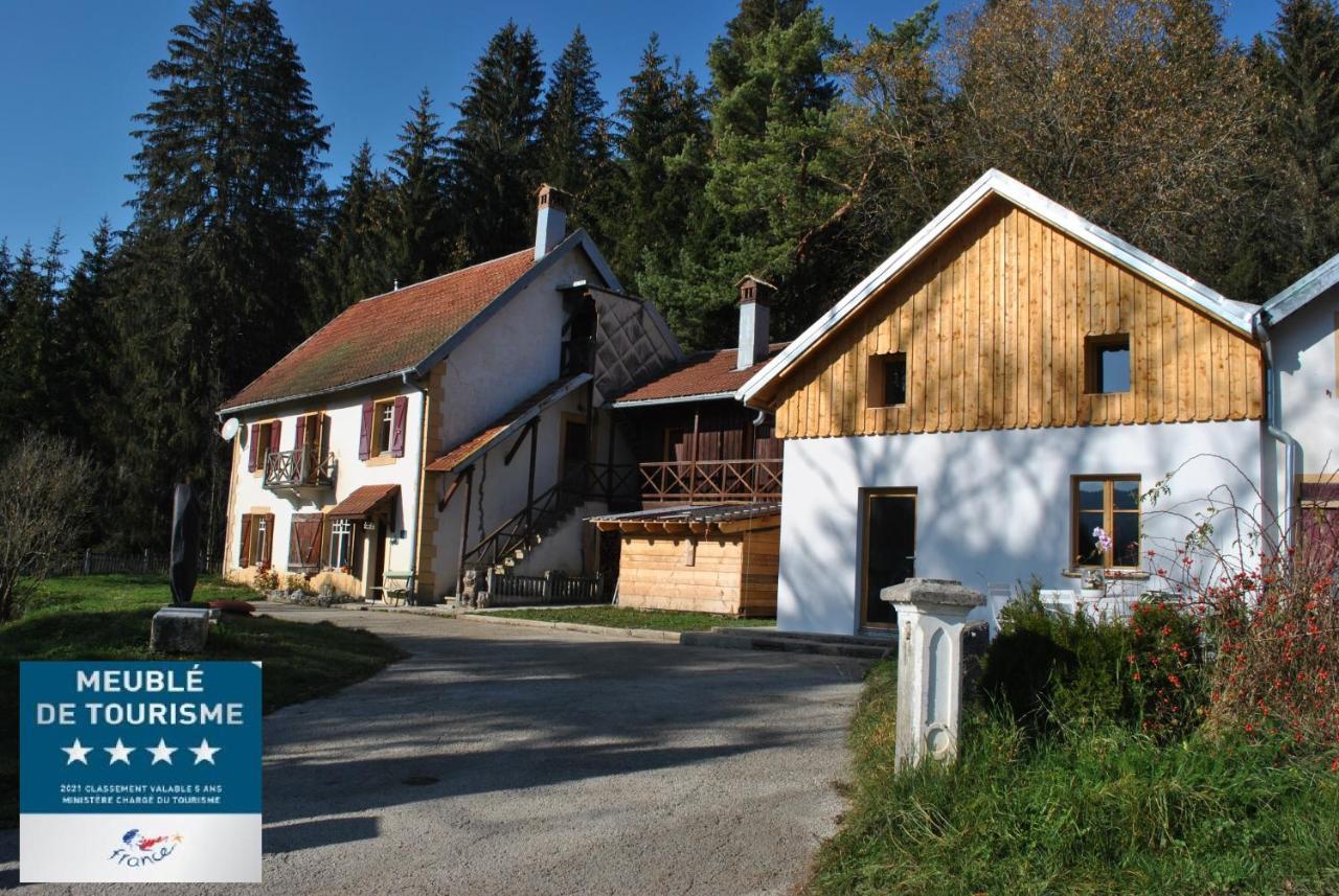 Gite Du Fourperet-Parc Naturel Du Haut-Jura Longevilles-Mont-dʼOr Exterior foto